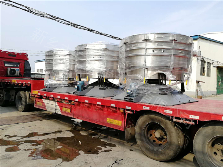 搖擺篩發(fā)貨現(xiàn)場(chǎng)